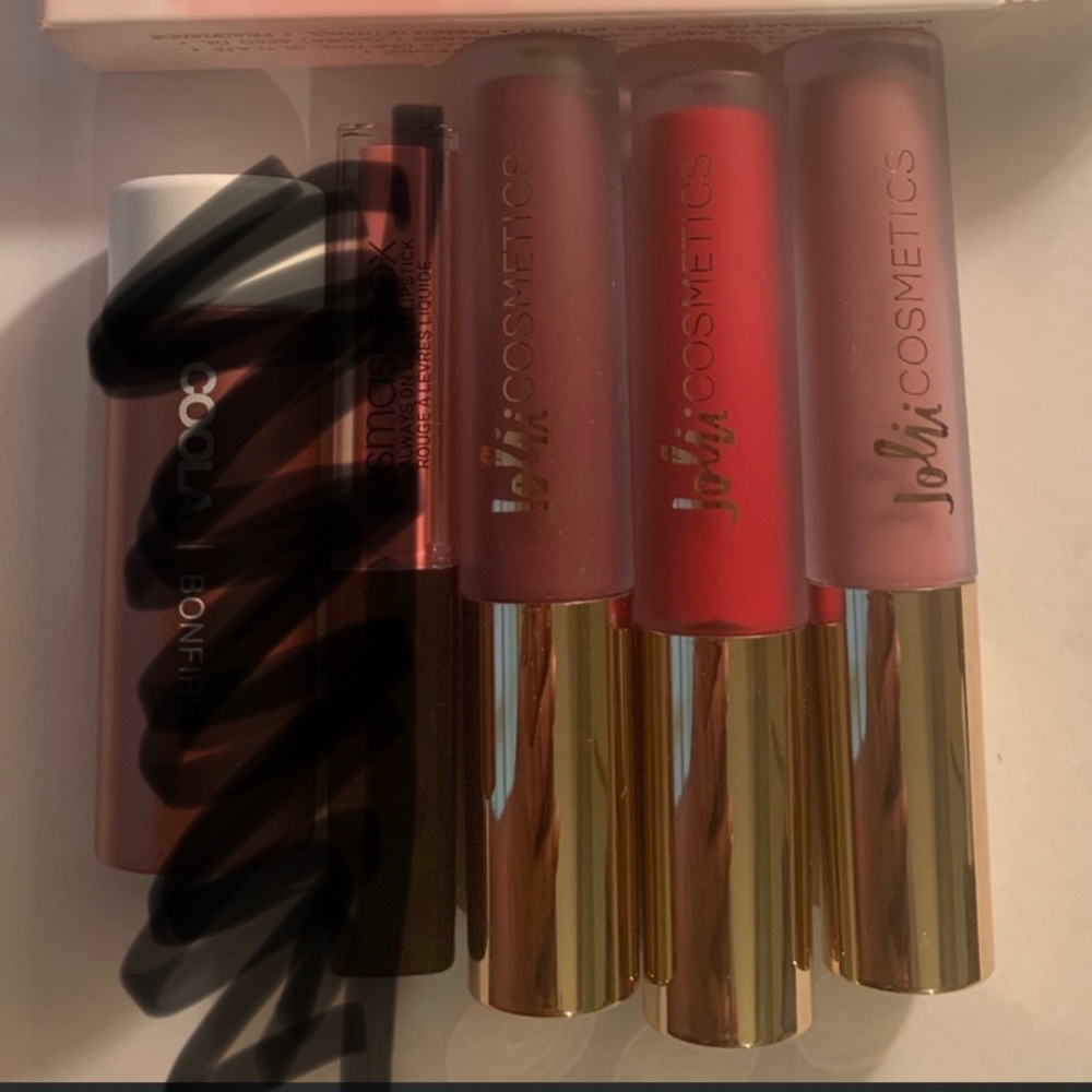 🐧 NIB Matt liquid lipstick trio